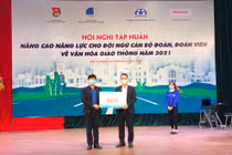 Honda tiếp tục triển khai chương trình tặng mũ bảo hiểm trên toàn quốc năm 2021