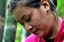 Câu chuyện cô giáo Khoàng Hà Pơ: Xứng đáng tôn vinh nhưng gợi nhiều suy tư