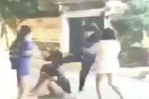 Nữ sinh bị bạn đánh khủng hoảng tâm lý trầm trọng 