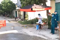 Phong tỏa Trung tâm Y tế huyện Tiên Lữ vì có 2 cán bộ dương tính