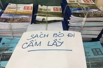 Trường đại học nhận trách nhiệm về giáo trình có 'đường lưỡi bò'