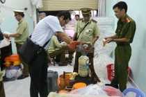 Nhận biết nước mắm làm từ nước lã