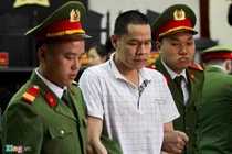 Mẹ nữ sinh giao gà xin tòa một ân huệ