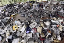  Rác thải điện tử: Từ ô nhiễm đến nguồn thu nhập 