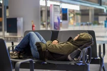 Vì sao nhiều người Mỹ coi sân bay là nhà
