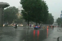Cảnh báo mưa to, lốc, sét, mưa đá và gió giật mạnh