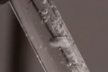 Các hạt nano nhôm sản xuất hydro nhanh chóng, hiệu quả từ nước