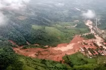 Thiên tai lịch sử tàn phá miền Trung: Thủy điện không thể vô can