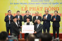 Diana Unicharm ủng hộ 2 tỷ đồng chung tay chống dịch Covid-19