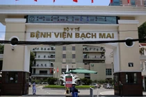 Cựu Giám đốc Bệnh viện Bạch Mai bắt tay thổi giá thiết bị y tế như thế nào?