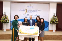 Hơn 300 em bé ra đời từ thụ tinh ống nghiệm thành công tại Vinmec