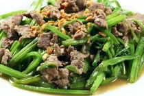 Ăn uống không cân bằng làm tóc rụng và bạc sớm 