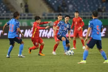 Việt Nam 0-1 Nhật Bản: Thầy Park quá khó khăn dù chỉ kiếm 1 điểm