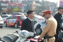 Không mang đầy đủ giấy tờ khi tham gia giao thông bị xử phạt như thế nào?