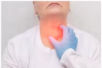 Có phải dừng hormon tuyến giáp khi tiêm văcxin?