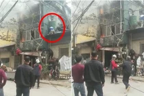 Người đàn ông "tay không, chân đất" cứu em bé khỏi đám cháy, dân mạng trầm trồ