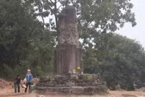 Cột đá Cao Biền