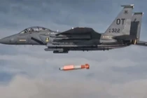  F-15E Không quân Mỹ thử nghiệm thành công ném bom hạt nhân