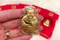 Thần Tài, trâu vàng giá 15.000 đồng đắt khách