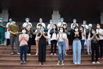 Thêm 18 bệnh nhân ra viện