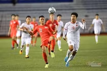 Video Hà Đức Chinh đánh đầu tung lưới U22 Singapore