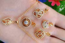 Cảnh giác mua phải vàng giả gắn mác vàng non