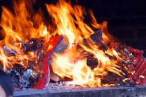 Chấm dứt đốt vàng mã: Cần nhiều thời gian