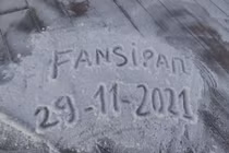 Đỉnh Fansipan phủ trắng sương muối, ngỡ ngàng tưởng tuyết rơi