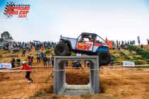 Những khoảnh khắc kịch tính, ấn tượng, mãn nhãn tại Giải đua xe địa hình VOC 2021