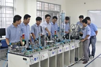 Nhân Ngày Kỹ năng lao động Việt Nam 4/10, Chủ tịch nước Nguyễn Xuân Phúc có Thư kêu gọi đồng hành nâng tầm kỹ năng lao động "Vì một Việt Nam chiến thắng dịch bệnh và phát triển thịnh vượng".