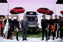 Tại Việt Nam, không ít khách hàng dựa vào yếu tố phong thủy về màu sắc làm tiêu chí quan trọng khi quyết định xuống tiền mua xe.