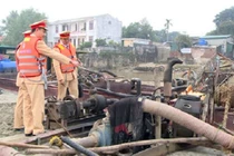 Thanh Hoá: Bắt giữ 11 tàu khai thác cát trái phép trên sông Mã