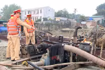 Thanh Hoá: Bắt giữ 11 tàu khai thác cát trái phép trên sông Mã