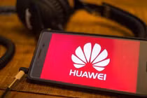 Mỹ cấm vận Huawei tác động ra sao tới Thế giới di động, FPT Retail, Digiworld?