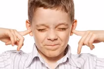 Tiếng ồn ảnh hưởng khả năng ghi nhớ của trẻ 