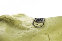 "Máy tính trên xương" siêu mỏng