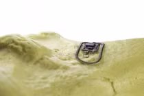 "Máy tính trên xương" siêu mỏng