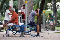 Càng tập luyện càng… yếu, vì sao?