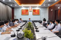 Bệnh viện Chợ Rẫy khẩn cấp chi viện 13 y bác sĩ đến Kiên Giang phòng chống dịch Covid-19