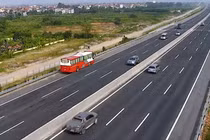 Người có bằng lái xe dưới 1 năm không lái xe trên cao tốc, mới đề xuất đã tức cười