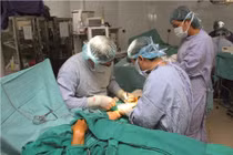 Tổn thương đám rối thần kinh cánh tay có nhiều nguyên nhân