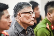 Kẻ giết cả gia đình em gái vì món nợ 3,6 tỷ đồng hầu tòa