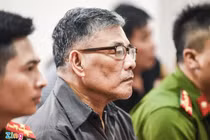 Kẻ giết cả gia đình em gái vì món nợ 3,6 tỷ đồng hầu tòa