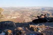 Syria: Sư đoàn cơ giới 4 Syria chiếm thành công các cao điểm phía nam Kabani