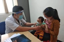 Nôn liên tục, bé 8 tháng tuổi tắc tá tràng do dây chằng hiếm gặp