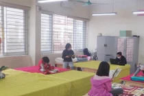 Cô giáo chủ nhiệm chia sẻ về cuộc sống bên trong khu cách ly trường Tiểu học Xuân Phương: "Đón Tết trong này cũng không quá tệ, chỉ cầu mọi người bình an"