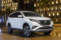 Xe 7 chỗ giá rẻ đua nhau giảm giá, hút khách dịp cuối năm