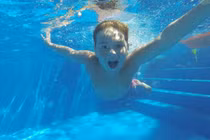 Hợp chất giúp bể bơi an toàn hơn 