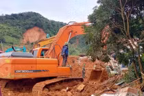 2 trực thăng sẵn sàng cứu hộ tại Quảng Trị