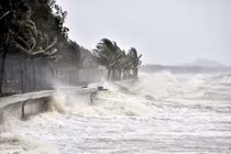 Bão biển có thể kéo dài đến 2 - 3 tuần